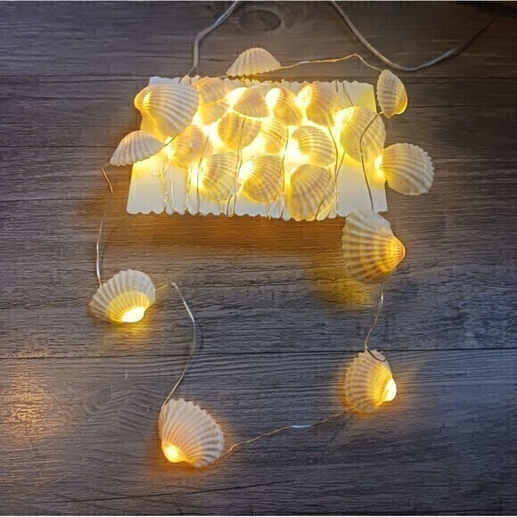 Seashell Decorative String Lights with Remote Control - Picture 3 of 9